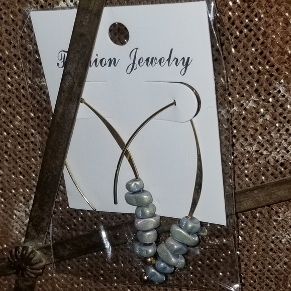 $5 EACH!!!!!!! Fashion Threader Earrings - Picture 6 of 8